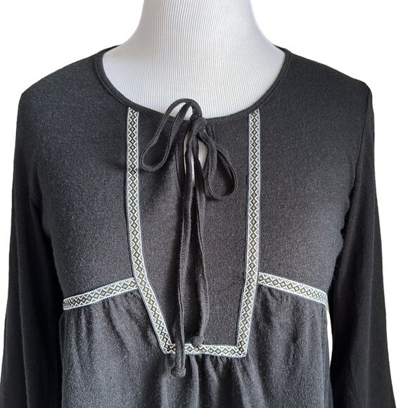 YA Los Angeles Boho Peasant Tassel Hem Trim Long Sleeve Cotton blend Top Size M - Picture 3 of 10